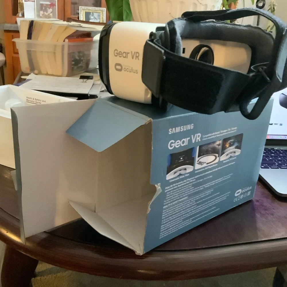 Samsung Galaxy Note VR Headset